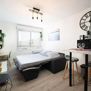Fully Equipped St Charles Train Station Appartement Marseille